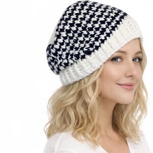 HANDMADE Women's Crocheted Slouchy Beanie Beret Black White Ribbed Winter Cozy